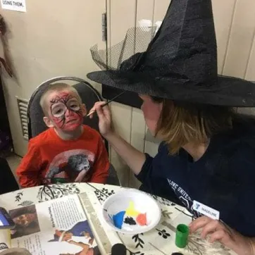 Halloween Face Painter